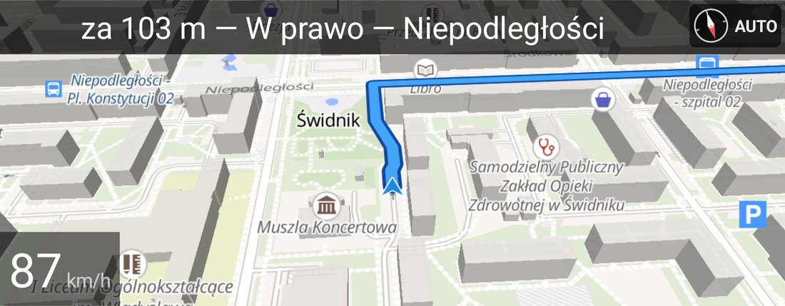 MotoMap na ekranie TFT motocykla: mapa, trasa, baner manewru, prędkość i kompas